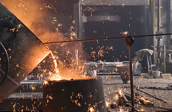 Metall verarbeitende
Industrie